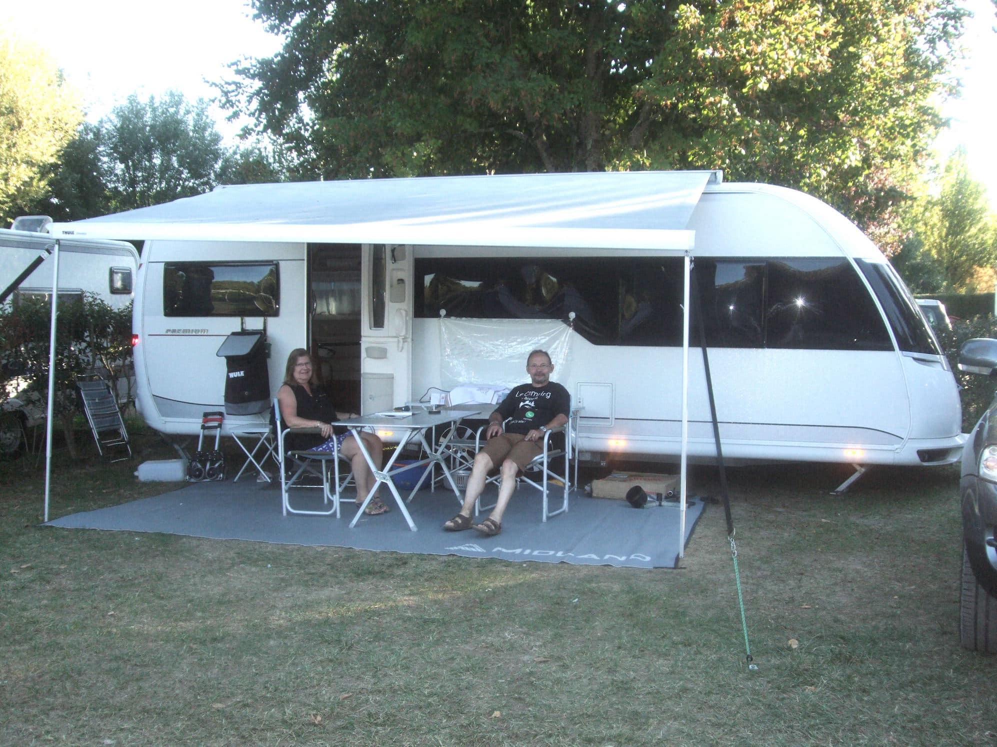 Quels campings accueillent les caravanes doubles essieu en France?::;;