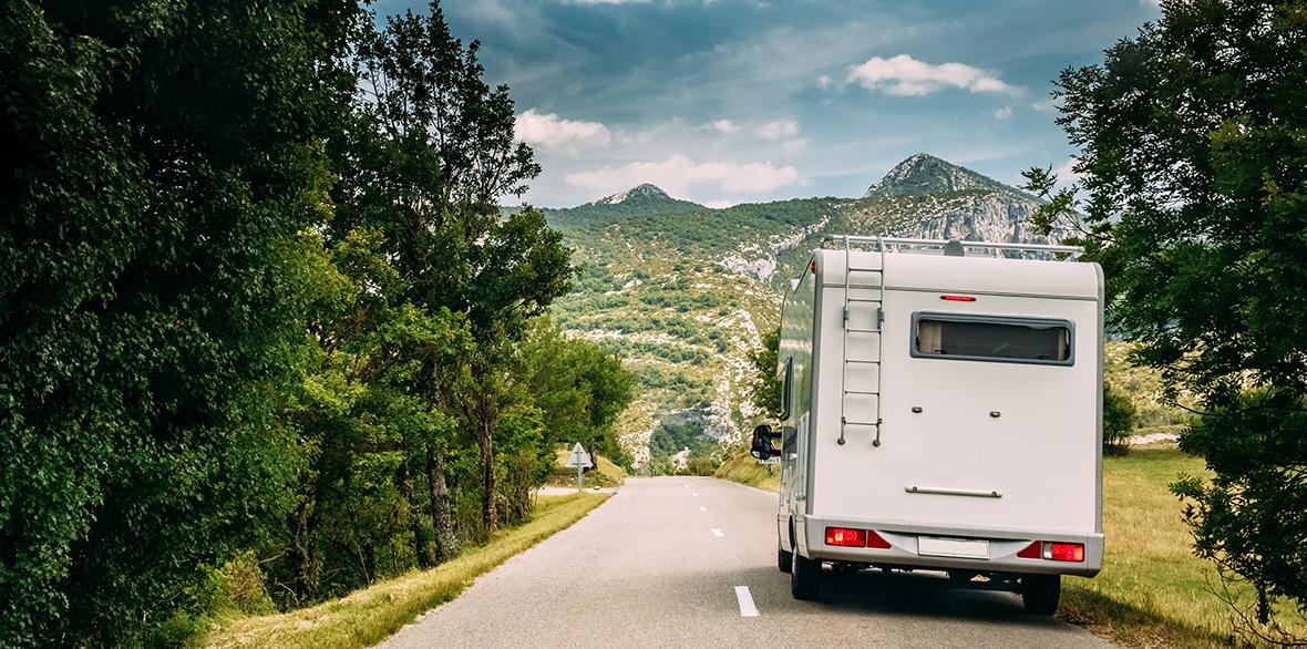 Quel tunnel choisir pour votre voyage en camping-car?