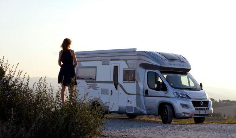 Le camping-car abordable pour des voyages sans limites 