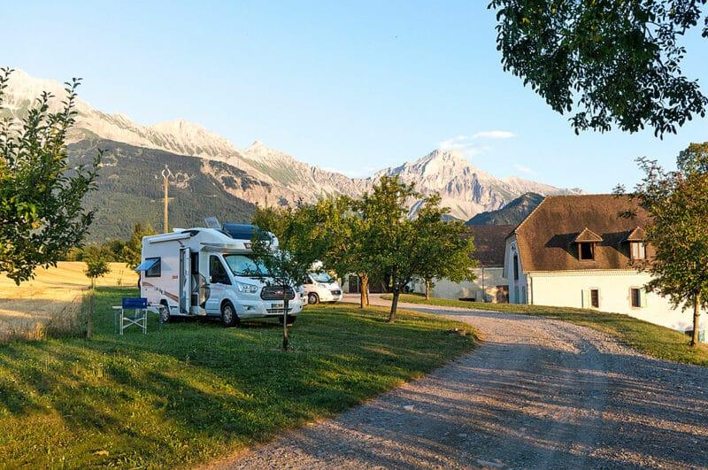  Vivez une expérience agréable et respectueuse en camping-car à la ferme en France