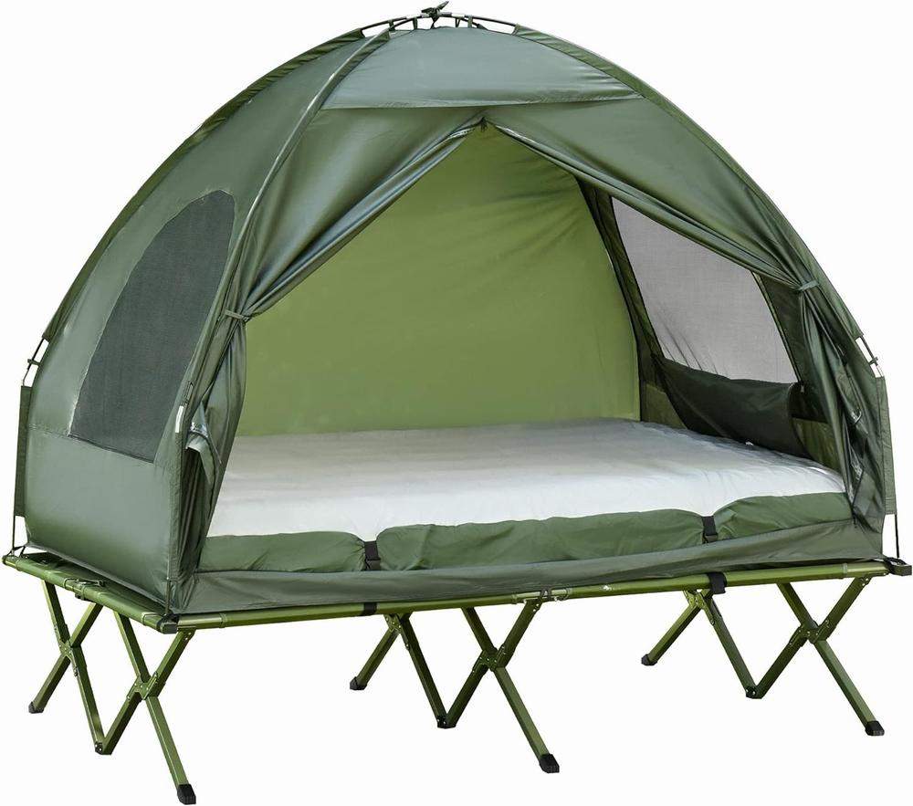 Une tente de camping verte avec un lit pliant à lintérieur.